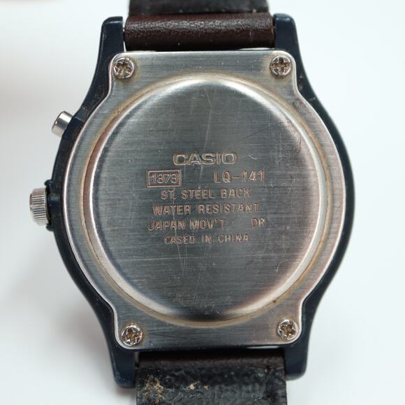 Vintage Womens Casio Illuminator Watch 30mm Blue Dial LQ-141 w New Battery - Picture 6 of 12